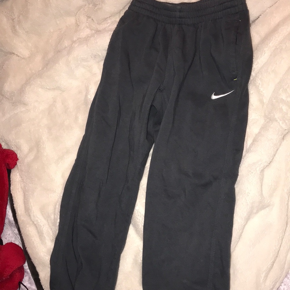 Boy kids Nike sweatpants